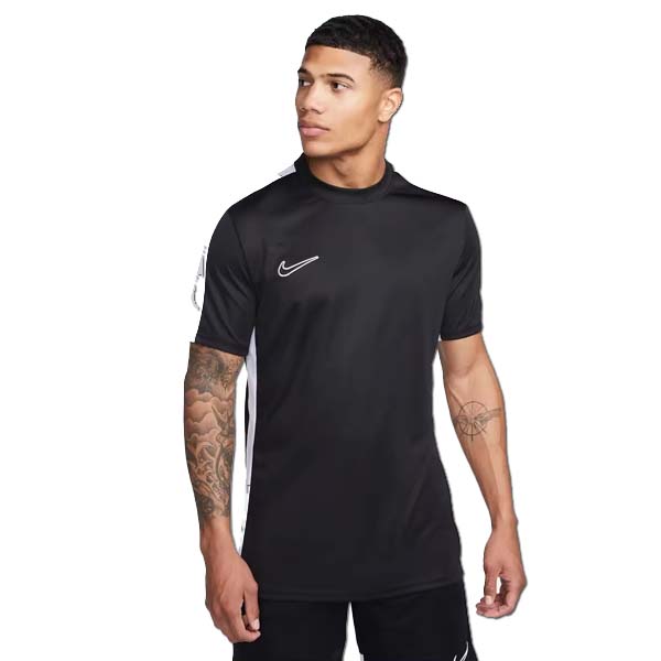 Camiseta Nike con Tegnología Dri-FIT